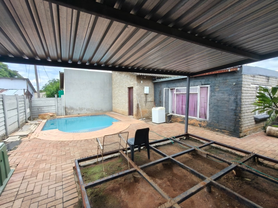 3 Bedroom Property for Sale in Oos Einde North West